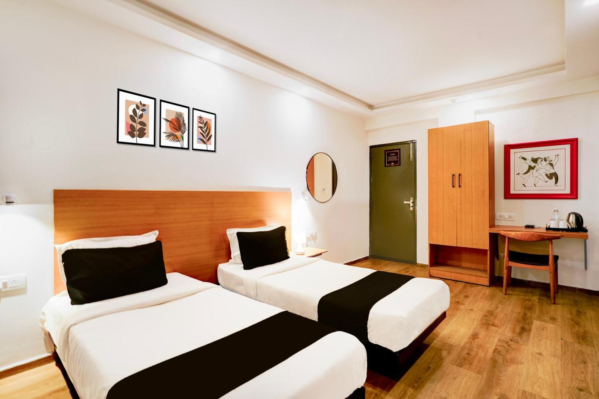 Super Townhouse Jayanagar Hotel Бангалор Екстериор снимка