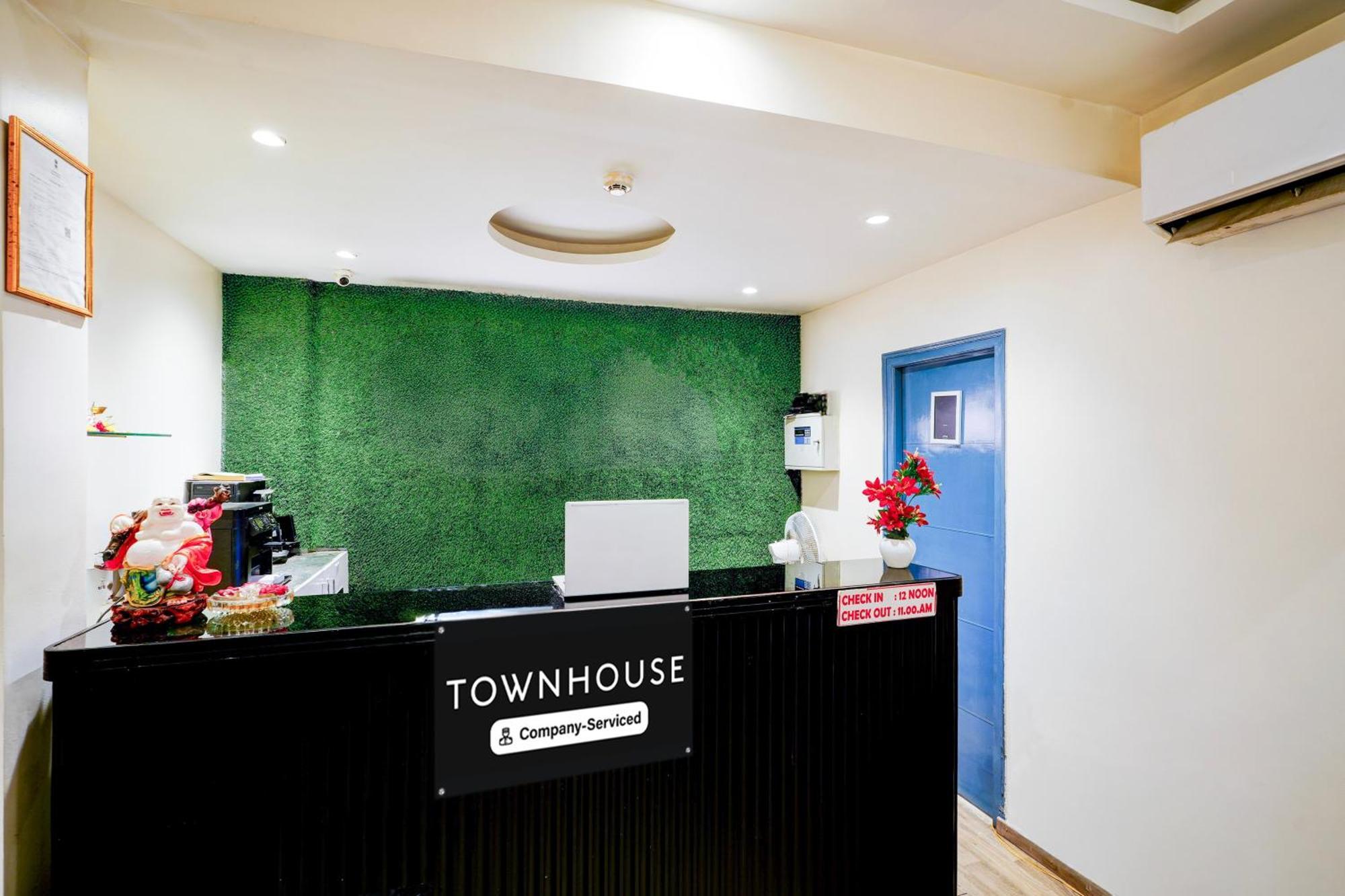 Super Townhouse Jayanagar Hotel Бангалор Екстериор снимка
